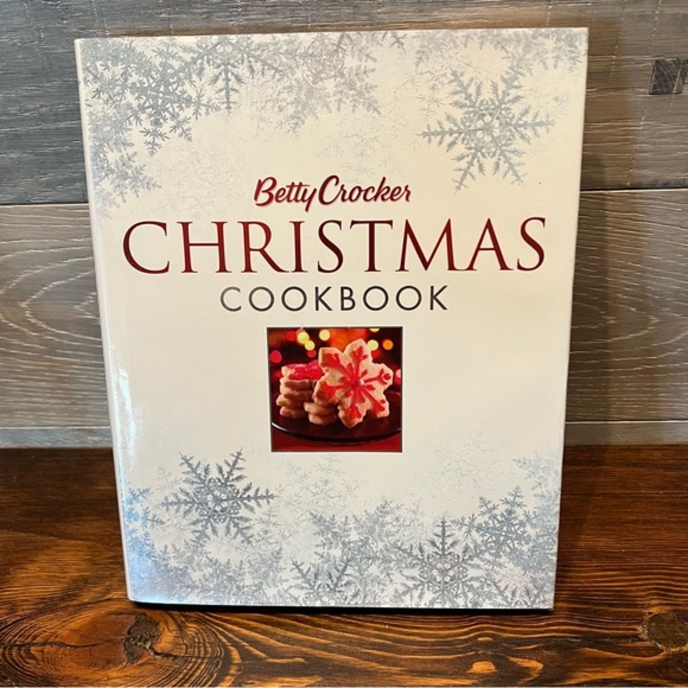 Betty Crocker Christmas Cookbook by Betty Crocker Editors (2006, Hardcover)